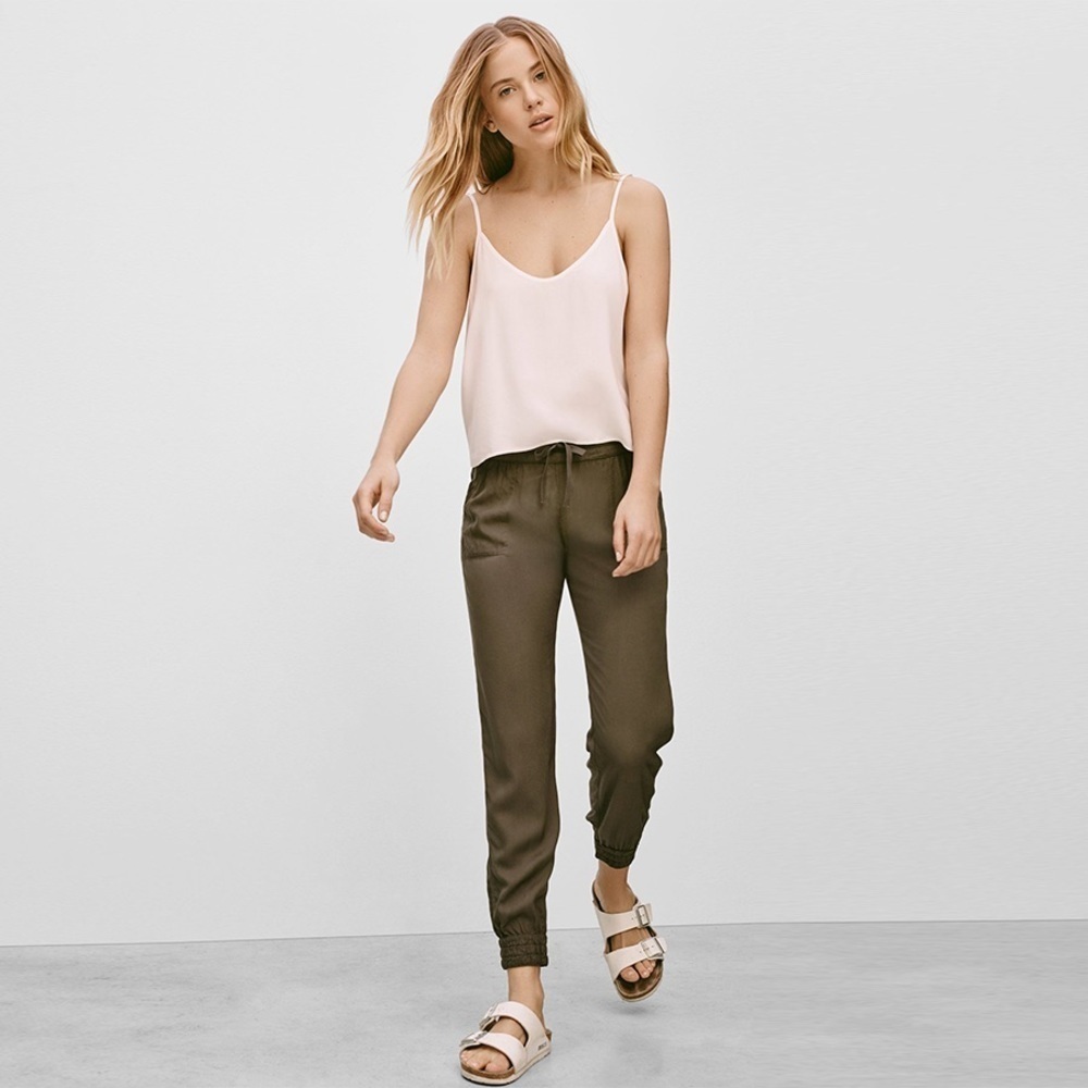 ARITZIA - TNA - Lightweight Joggers - Olive Green